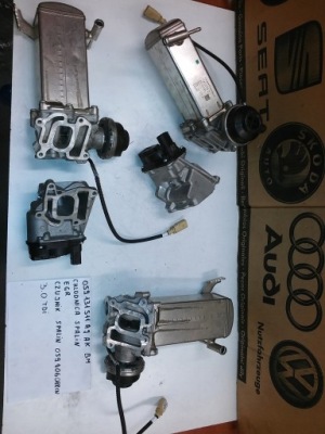 Радіатор вихлопних газів egr audi q7 4m0 a4 a5 8w 3.0 tdi фото №1