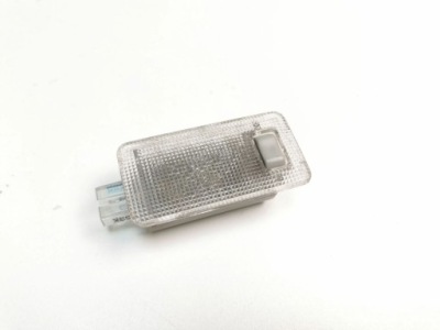 Lexus rx 330 - 350 - 400h 2005 внутренняя лампа багажника фото №1