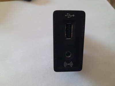 Разъём usb aux 5g0035222e vw golf vii фото №1
