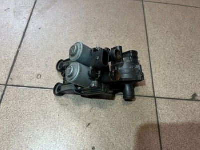 Клапан помпа воды отопителя audi a6 c6 фото №1