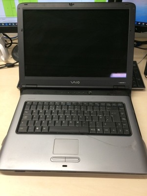 LAPTOP SONY VAIO VGN-A115Z uszkodzony / na części