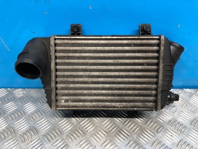 Vw transporter t4 2,5 tdi радіатор інтеркулер 701145805a фото №1