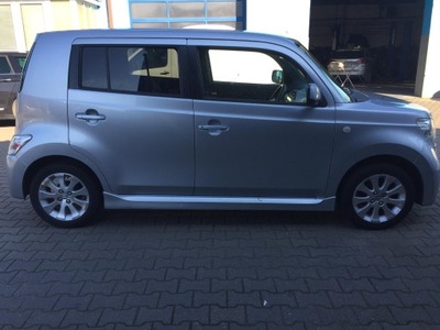 Daihatsu materia 2006- блок двигуна b поріг правий фото №1