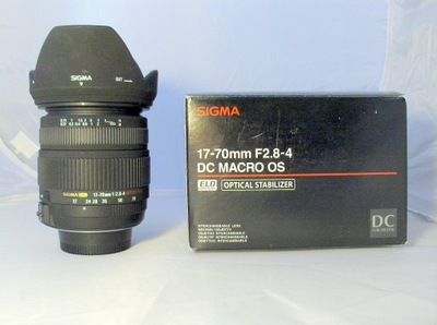 Sigma 17-70 mm f/2.8-4.0 DC Macro OS HSM