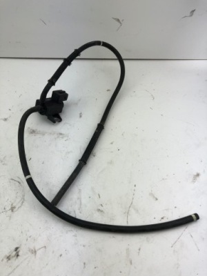 Toyota оригінальний номер 25860-0r011 клапан вакууму фото №1