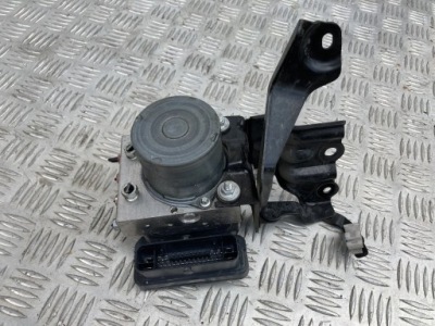 Насос abs toyota c-hr 16- 1.2 t фото №1