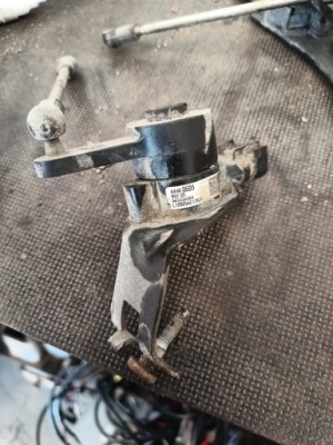 Opel insignia b ii датчик poziomowana лампа 84400605 фото №1