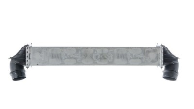 Інтеркулер bmw 3,0 f10/f07/f11 фото №1