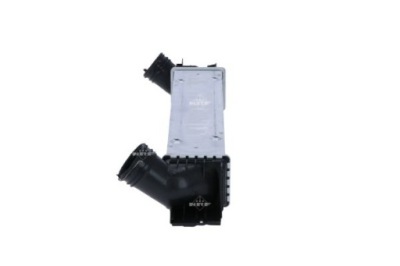 Nrf інтеркулер bmw 1 series 05 2.0 30907a фото №1