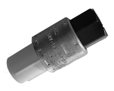 SENSOR PRESIÓN DE ACONDICIONADOR FORD FOCUS/FIESTA/MONDEO ASW16000S BEHR MAHLE  