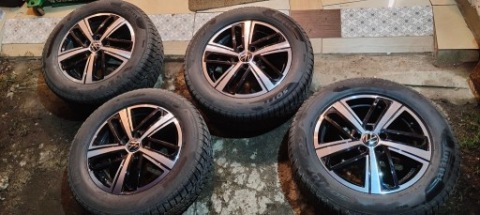 ШИНИ ЗИМОВІ PIRELLI SOTTOZERO3 225/60/17 2024ROK 8MM ЯК НОВЕ 