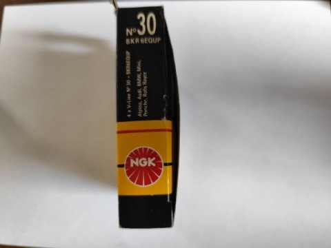 СВІЧКИ ЗАПАЛЕННЯ NGK V-LINE 30 BKR6EQUP 4 ШТ 