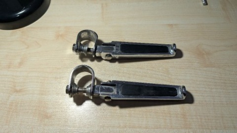 КОЛЯСКИ PODNOZKI МОТОЦИКЛЕТНІ СКЛАДНЕ ХРОМ NA ЗАХИСТ / ДУГИ 25MM 32MM 