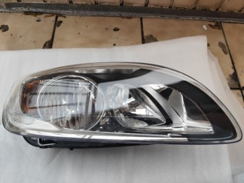 ФАРА ФАРА ПРАВАЯ ОБЫЧНАЯ VOLVO S60 V60 31420116 