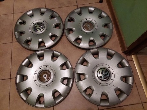 ORIGINAL TAPACUBOS DO VW GOLF PASSAT ITD. 15 