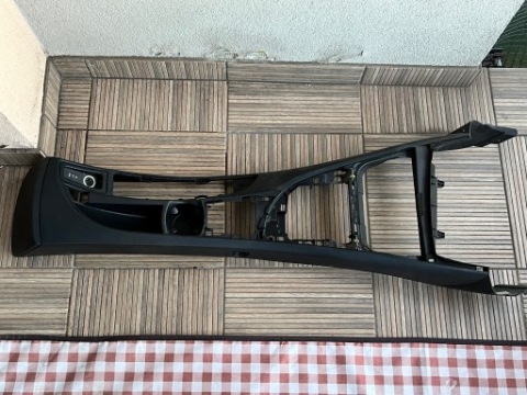 BMW E81/E87 ТУНЕЛЬ ЦЕНТРАЛЬНИЙ NAVI ЧОРНИЙ 