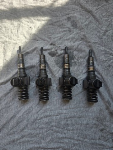 НАСОС-ФОРСУНКИ ПАСАТ 2.0TDI 03G130073G 