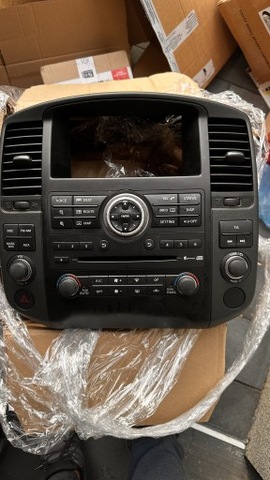 PANEL RADIO NISSAN NAVARA D40 PATHFINDER R51  