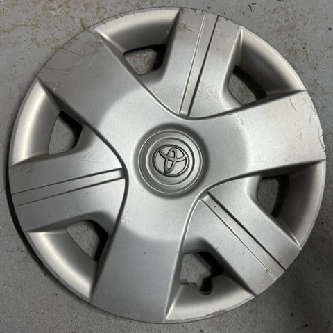 TAPACUBOS ORIGINAL DO TOYOTA YARIS VERSO 14” 3 PIEZAS 