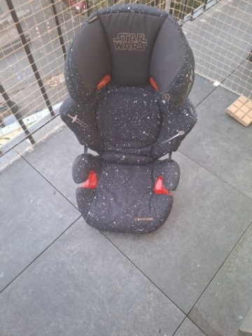 КРІСЛО ДИТЯЧІ STAR WARS 15-36 KG MAXI-COSI 