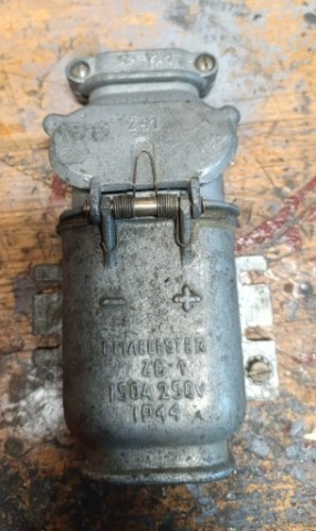 ФІШКА I ГНІЗДО ZG - 1 150A 250V 3P, 250V DC IP 44- DO ТЕЛІГА AKUMULATORO 