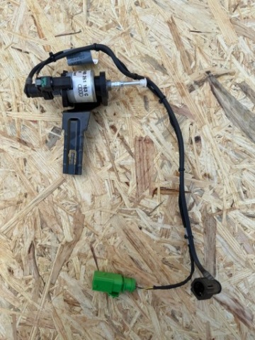 НАСОС ПАЛИВА WEBASTO 8W0261163C AUDI 