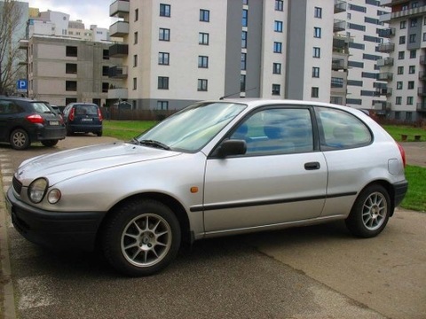 Toyota Corolla 1.4 - 1998r. 