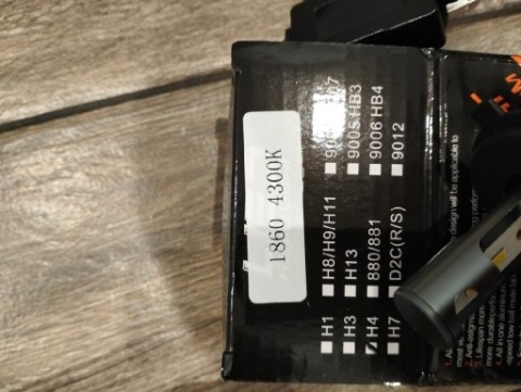 ЛАМПОЧКИ LED (СВІТЛОДІОД) H4 4300K 