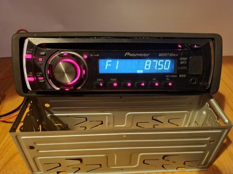 RADIO DE AUTOMÓVIL PIONEER DEH 2100UB USB MP3 CD  