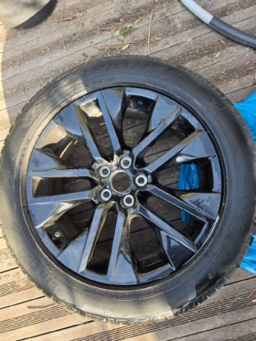 КОЛЕСА КОМПЛЕКТНИЙ ЗИМОВІ Z ШИНАМИ 235/55/R19 PIRELLI 