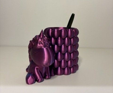 Kubek z jednorożcem – organizer na biurko