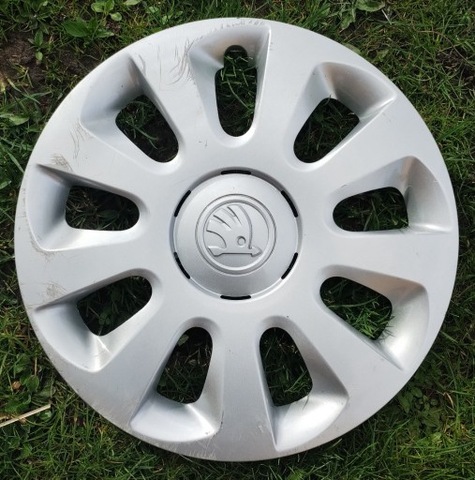 TAPACUBO SKODA CITIGO 14”  