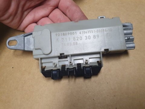 ПІДСИЛЮВАЧ АНТЕНИ MERCEDES S211 (W211 KOMBI) A2118203089 