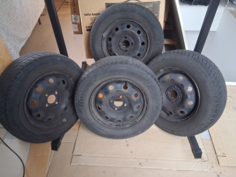 КОЛЕСА DACIA SANDERO I / LOGAN I - ДИСКИ BARUM BRILLANTIS 2 -185/70R14 88T 