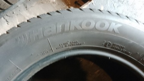 NEUMÁTICOS DE INVIERNO HANKOOK 215/60 R16  