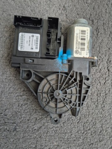 МОТОРЧИК СКЛА МОДУЛЬ ЛІВИЙ ПЕРІД 5K0959793 5K0959701C VW GOLF VI 6 5D HB 