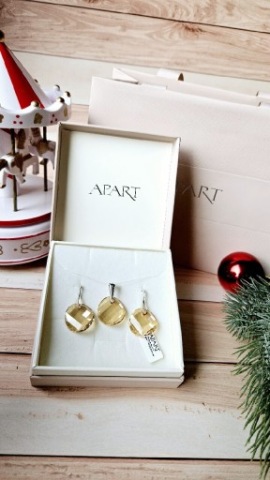 Zestaw biżuterii srebrnej z krysztalami Swarovskiego + pudelko