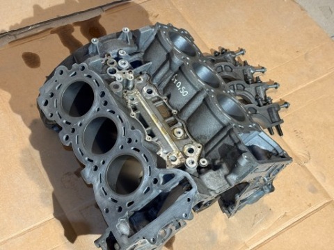 MERCEDES 3.0 CDI OM642 БЛОК ДВИГУНА A 21951246 PO REGENERACJI. 