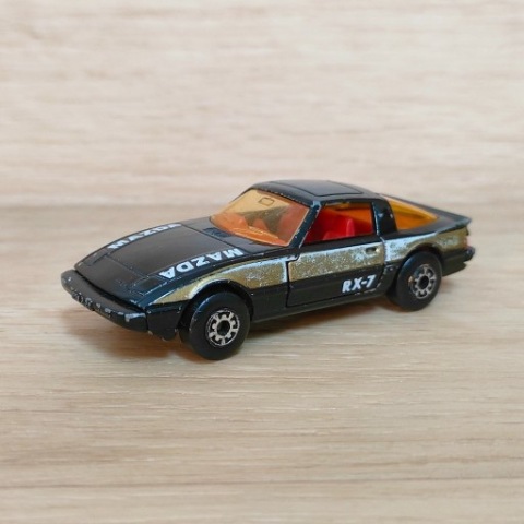 Matchbox MAZDA RX7 Superfast.