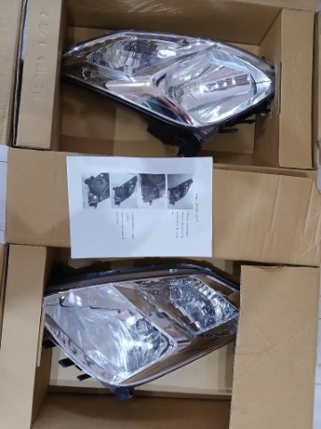 РЕШІТКИ TOYOTA PRIUS II XW20 2003-2009 НОВЕ КОМПЛЕКТ L+P 