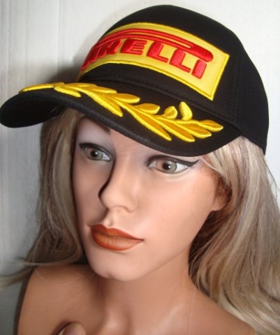 ШАПКА Z ДАШКОМ PIRELLI F1 PODIUM ЧОРНА НОВА 