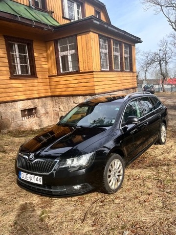 SKODA SUPERB 4X4 ДИЗЕЛЬ DSG ЧЕРНЫЙ АВТОМАТ 2015 R