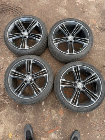 ТИТАНОВІ ДИСКИ Z ШИНАМИ ZIMOWYKI 5X112 225/40/18 ET35 