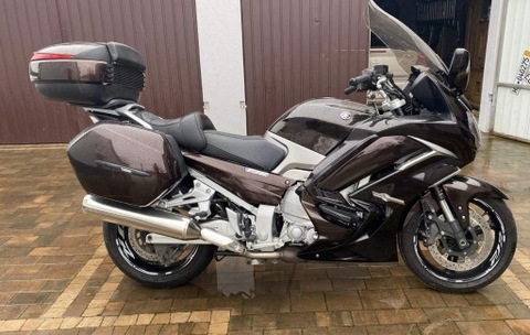 Yamaha FJR 1300.