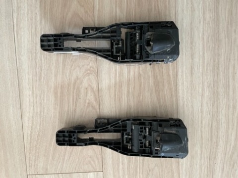 КРІПЛЕННЯ РУЧКИ ДВЕРІ PORSCHE PANAMERA 971839886 