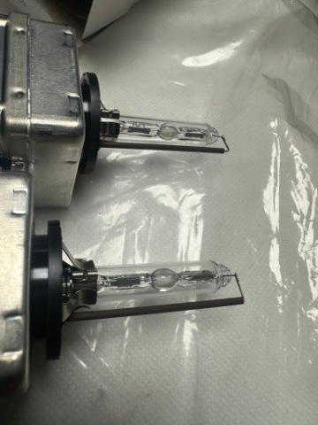 OSRAM D1S 4300K ЛАМПОЧКА КСЕНОН ORIGINAL,CENA ZA 2 SZT. 
