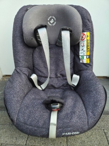 BEZWYPADKOWY КРІСЛО MAXI COSI PEARL PRO Z БАЗА 9-18 KG 