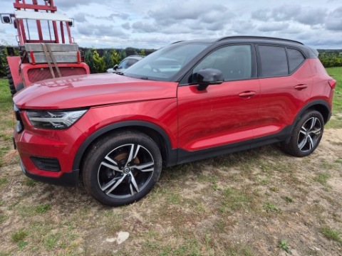 VOLVO XC 40 ДВЕРИ ЛЕВАЯ СТОРОНА КОД ЛАКА 725 