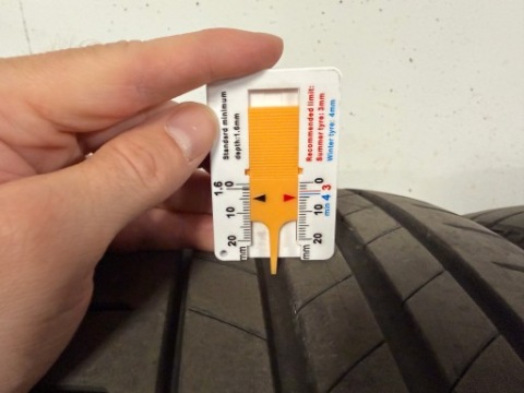 BRIDGESTONE TURANZA T005 225/40 R18 92Y XL – 2 SZT. + 2 ПОДАРУНОК 