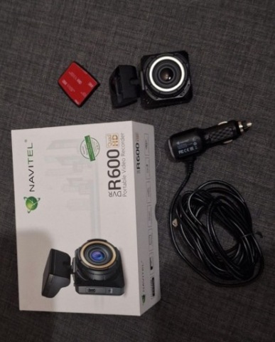 ВІДЕОРЕЄСТРАТОР NAVITEL R600 